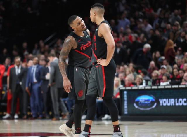 他们通过传 他们通过传