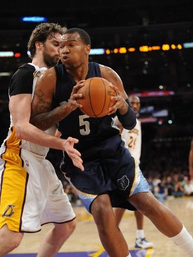 强甚至四强 强甚至四强